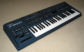 English: Roland JP-8000 synthesiser, serial nu...