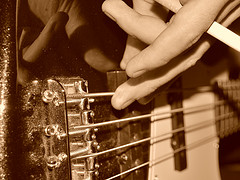 Bass Guitar Lessons For Newbie Bassists