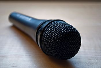 English: A Sennheiser Microphone