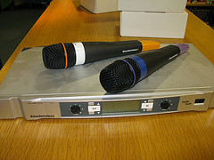 Wireless microphones and reciever