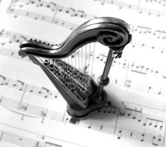 Can't read music? Don't harp on it.