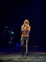Britney Spears, Greensboro, NC 9/5/09